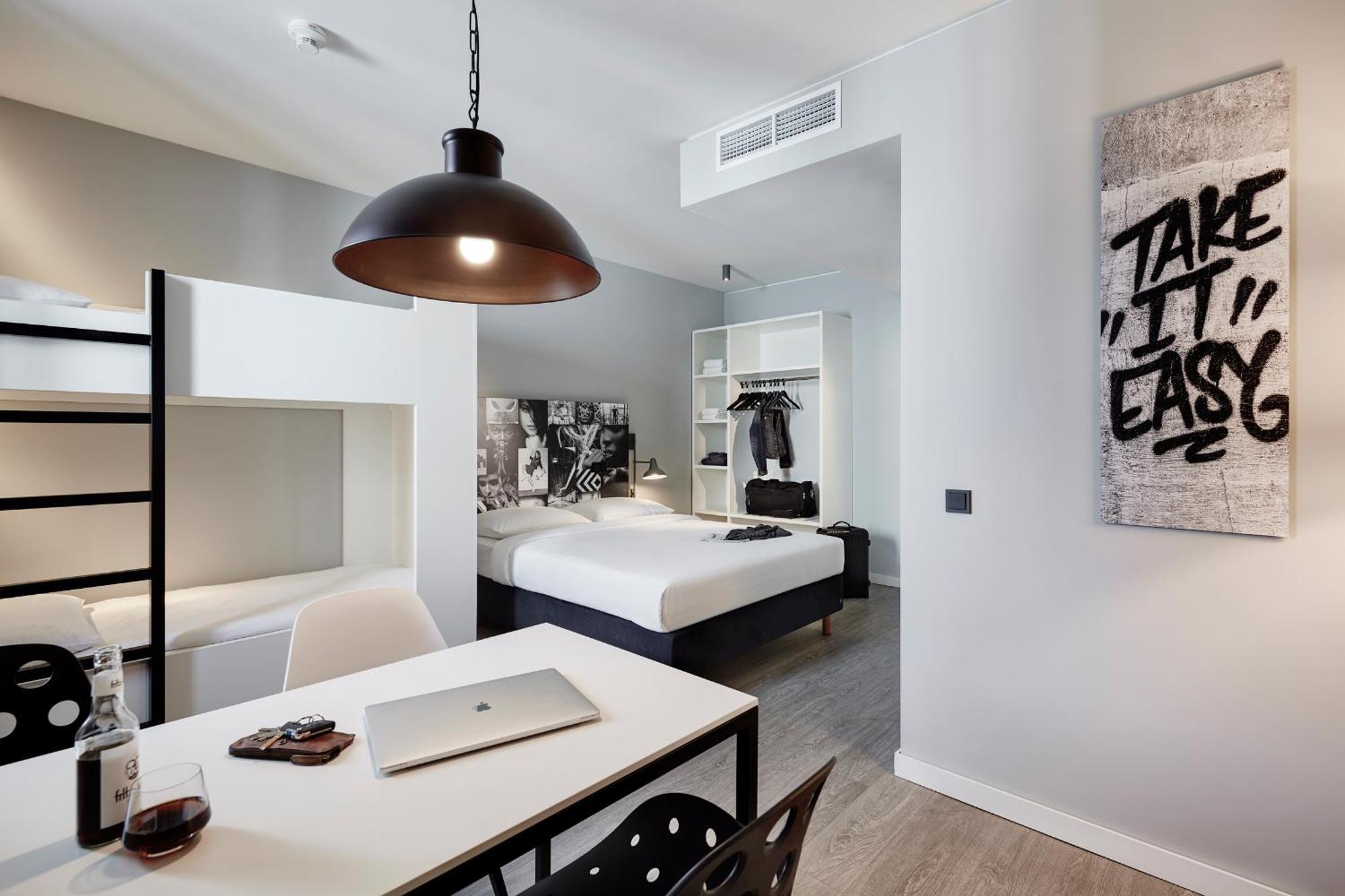 Hotel LÉGÈRE EXPRESS Bielefeld Esterno foto