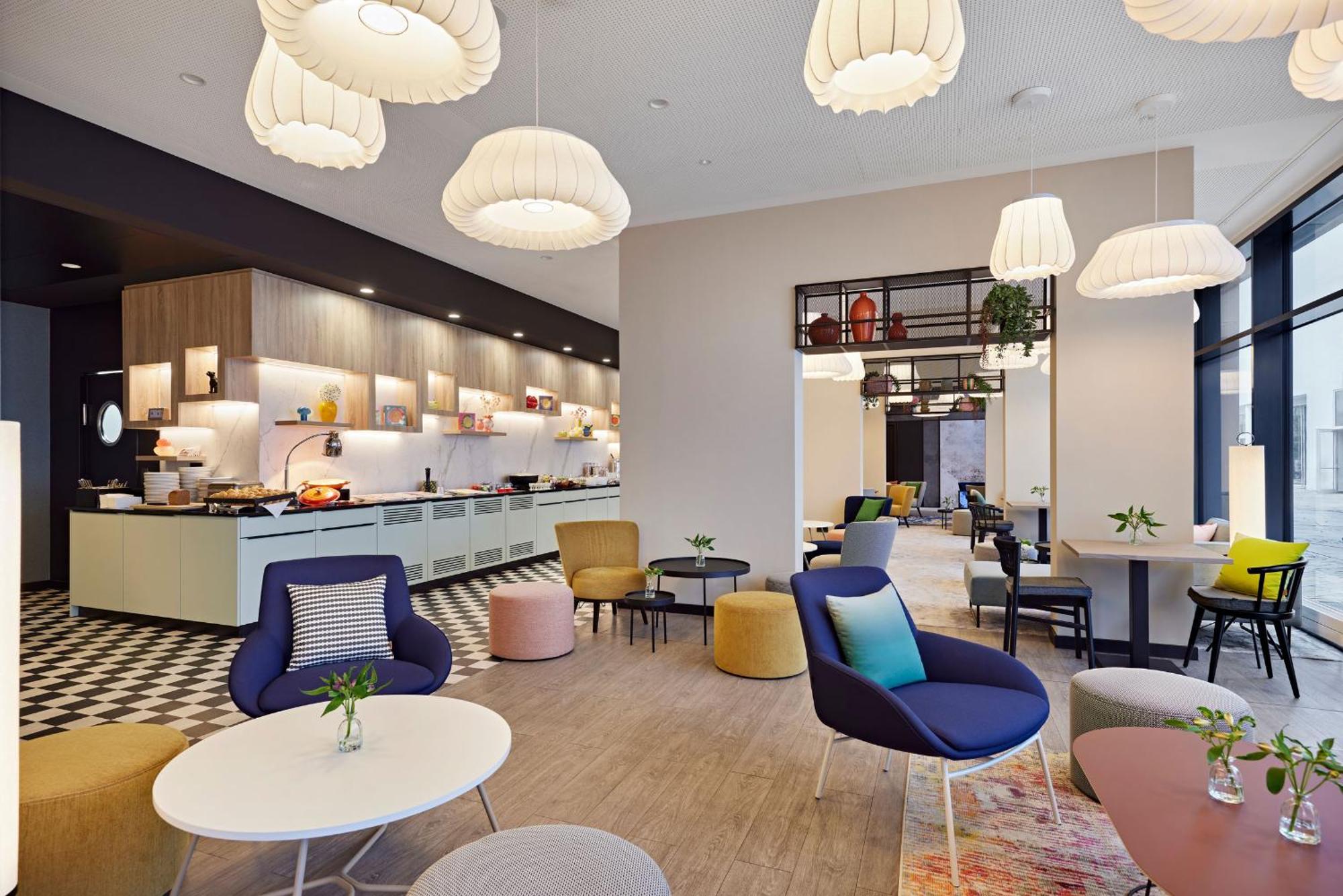 Hotel LÉGÈRE EXPRESS Bielefeld Esterno foto